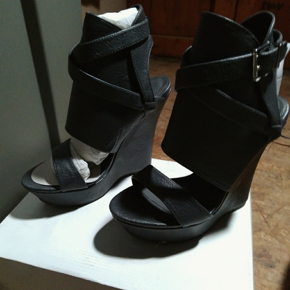 Kendal and Kylie madden girl wedges